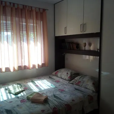 Appartement With A Parking Space - 17813 Zadar